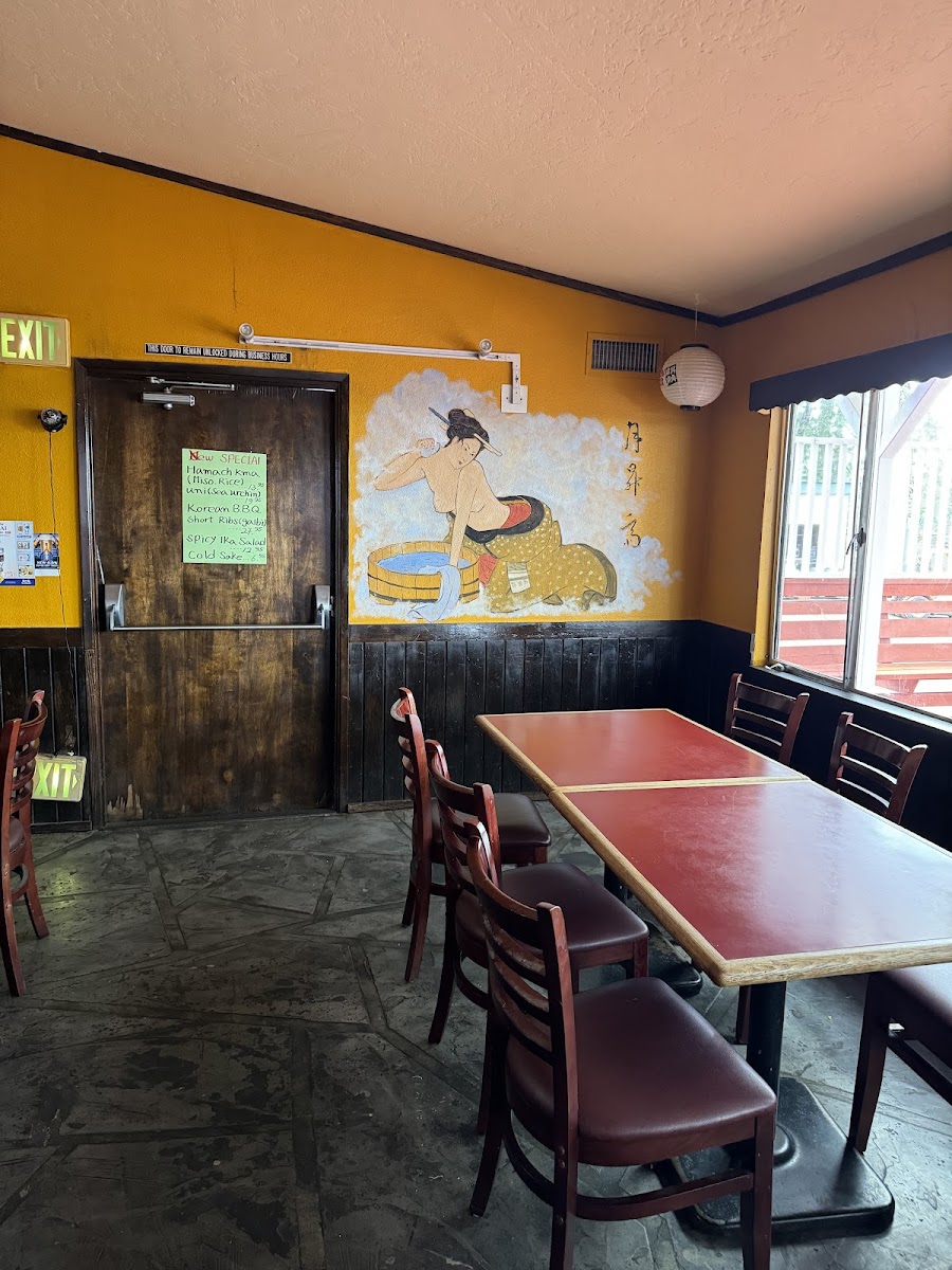 Shilla Teriyaki & Sushi Bar